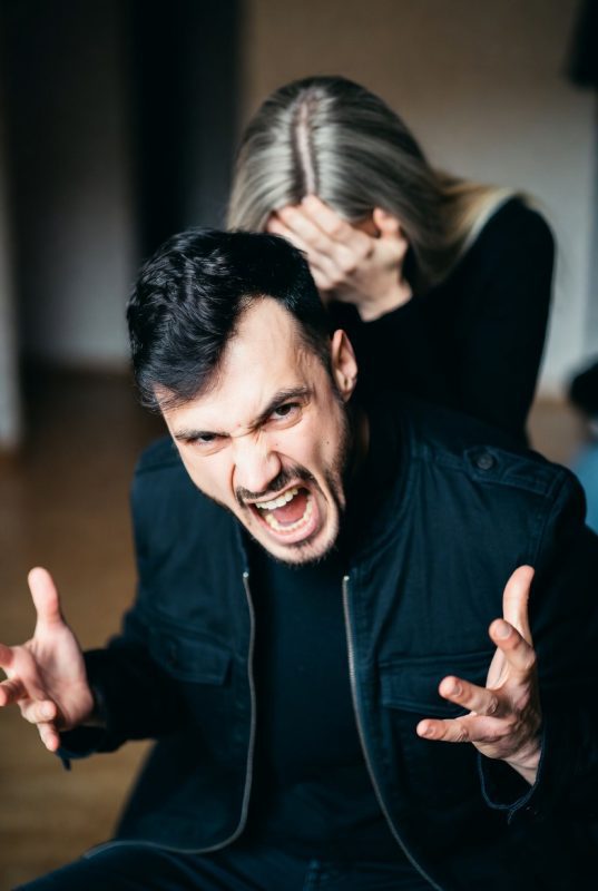 развод, раздяла омраза към себе си